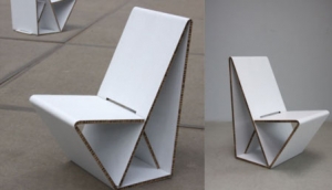 silla de cartón reciclado blanco
